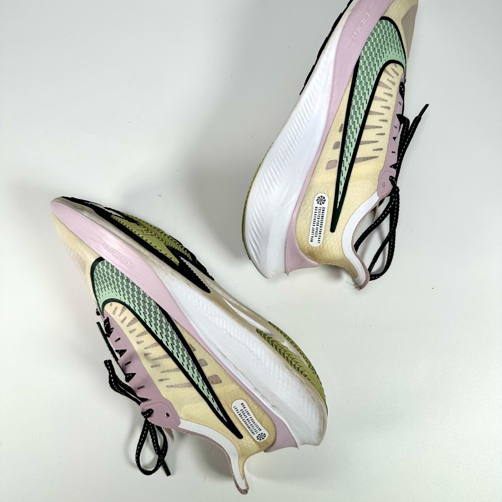 Nike Women's Gravity Zoom U* Complete Me Running Shoes - Picture 7 of 12